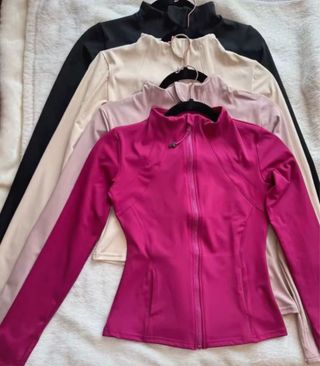 Chaqueta deportiva manga larga