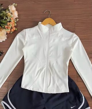 Chaqueta deportiva manga larga