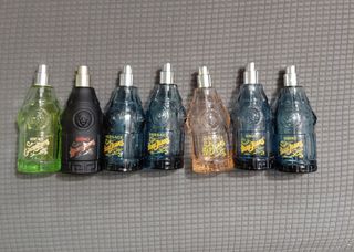 Bottiglie di profumo vuote