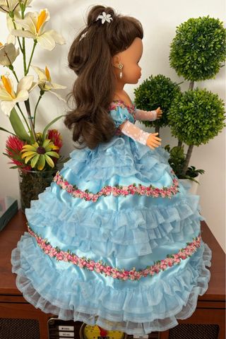 Muñeca Nancy vestida de Sissi Emperatriz artesanal
