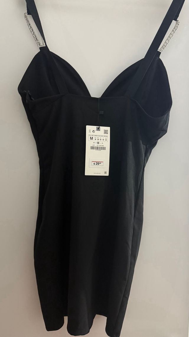 Vestido Zara Negro Corto con Pedrería