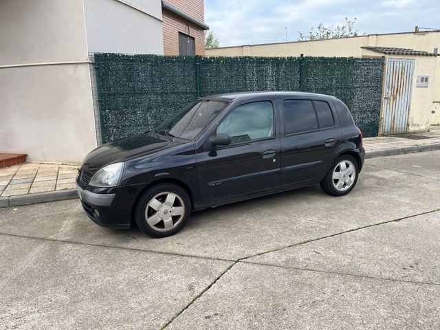 Renault Clio 2003 GLP