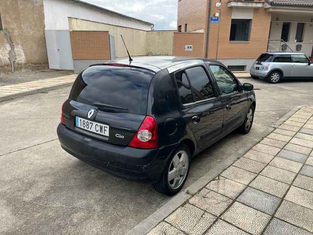 Renault Clio 2003 GLP