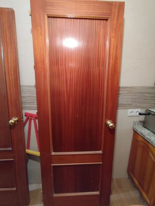 Lote 7 puertas madera maciza Sapelly