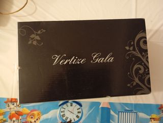 Zapatos de fiesta dorados y blancos talla 38