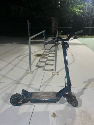 Patinete Cecotec Bongo Y 65
-con papeles incluidos