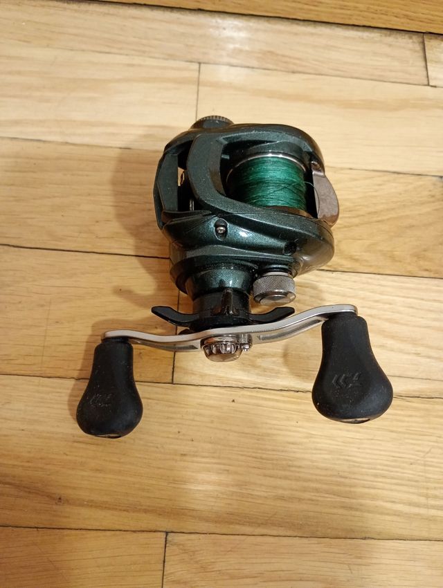 Carrete Daiwa Laguna 100HLA