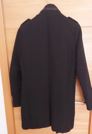 Abrigo de hombre negro
