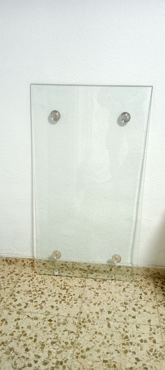 Cristal templado de mesa Nordica transparente.