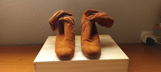 Botines de media pierna marrones