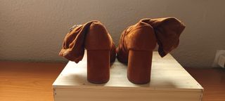 Botines de media pierna marrones