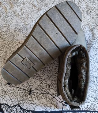 Botas estilo UGG talla 40 nuevas