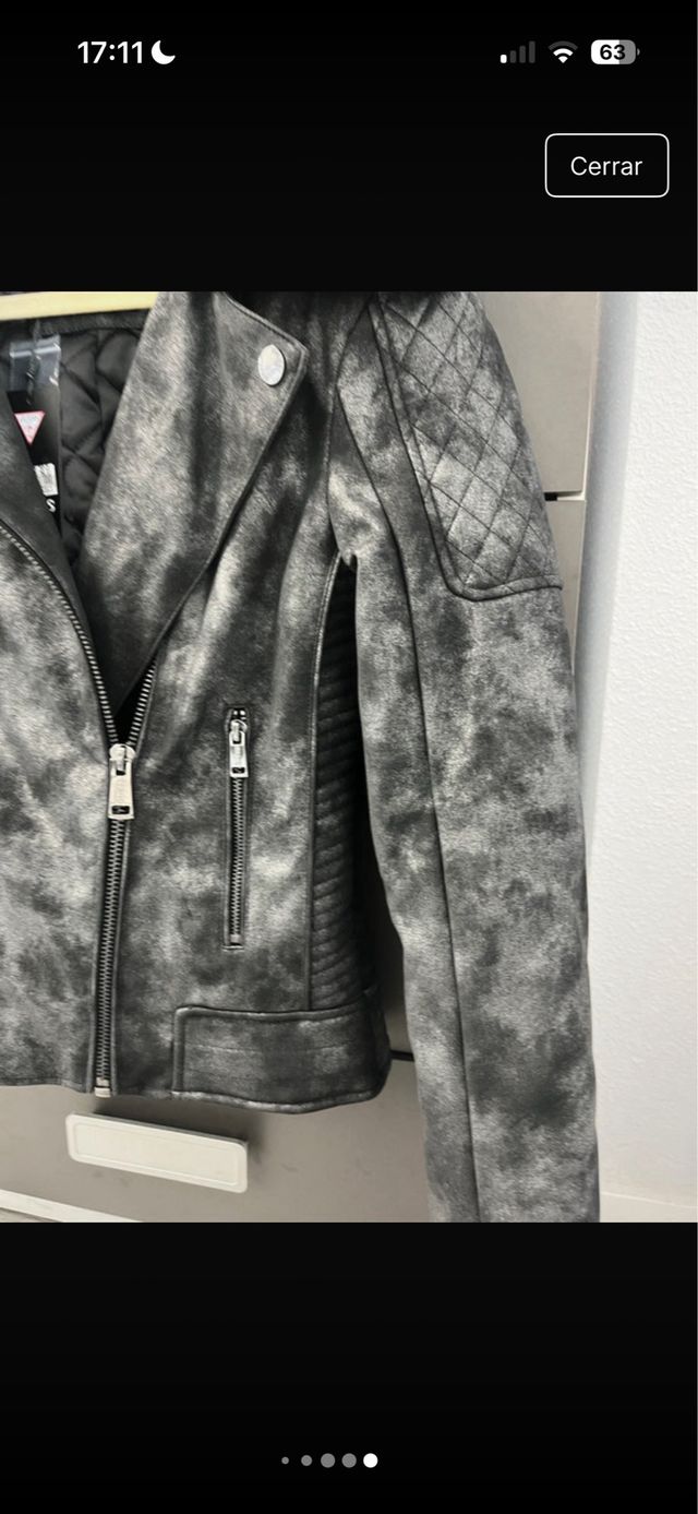 Cazadora Guess Negra Talla S