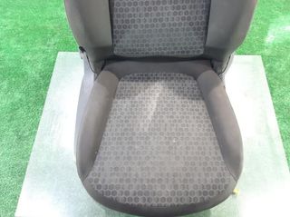 7356145 13369276 asiento opel corsa e expression