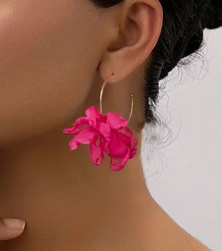 Pendientes aro flor fucsia  y dorado