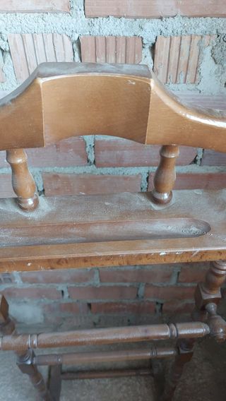 Galán de noche de madera