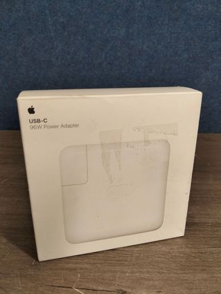 Adaptador de corriente USB-C de 96 W