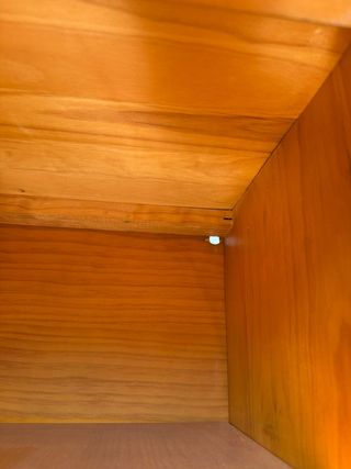 Mueble bajo de madera