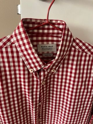 Camisa Zara cuadros roja hombre