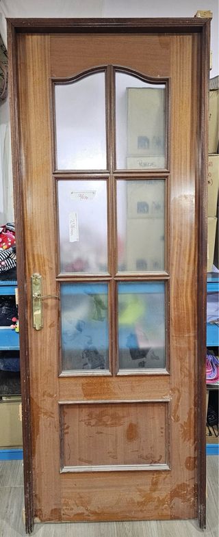 Puerta Madera con 6 Cristales