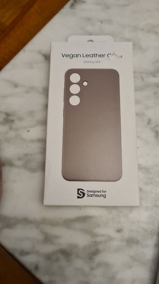 Funda Samsung Galaxy S24 Gris Vegana