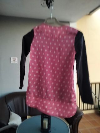 Camiseta niña con dibujo de chica