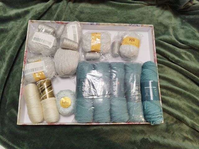 Lana para tejer varios colores