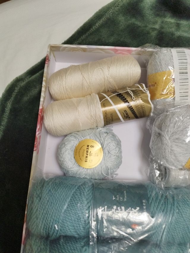 Lana para tejer varios colores