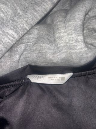 Chaqueta Bomber Zara Negra con Capucha