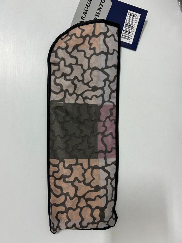 Paraguas estampado beige y gris