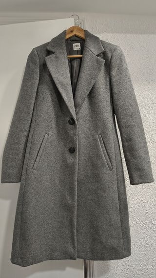 Abrigo largo, Zara, Gris.