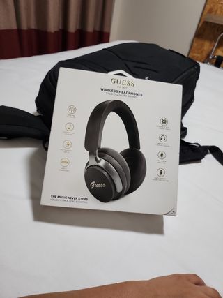 Auriculares Guess Inalámbricos Nuevos