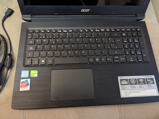 Portátil Acer Aspire 3 (Teclado no funciona)