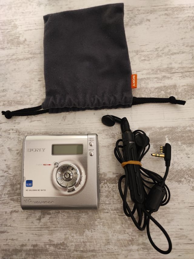 Sony MZ-NH700 MD Walkman