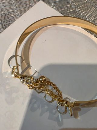 Brazalete Guess Dorado