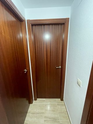 Puerta madera maciza chapa natural