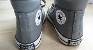 Zapatillas Converse grises invierno