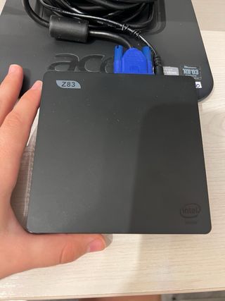 Mini PC Acer + Pantalla
