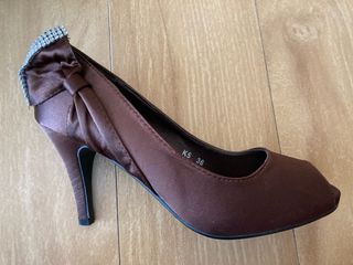 Zapatos de fiesta marrones talla 36