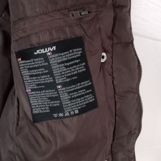 Cazadora marrón pluma Joluvi con cinturón. T. L