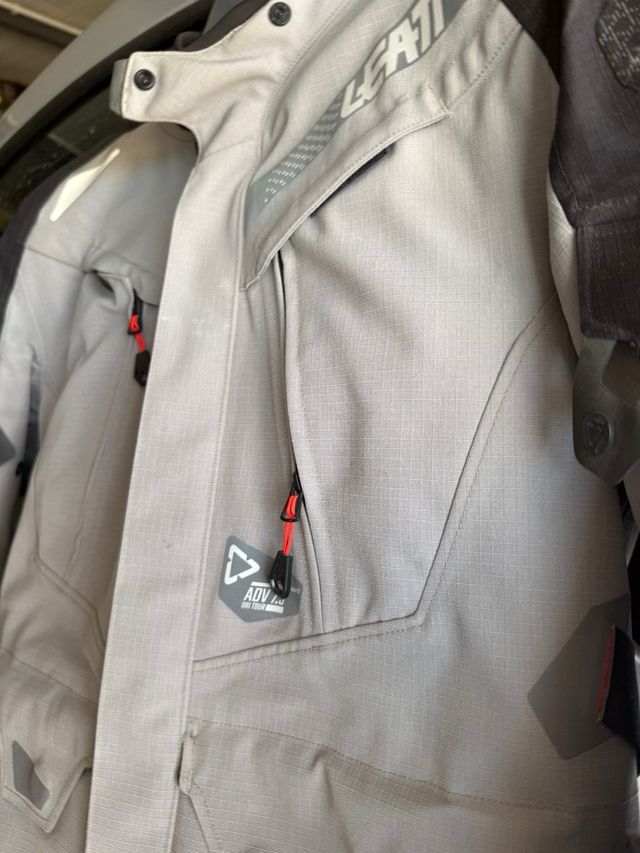 Chaqueta Leatt Adventur 7.5 nueva