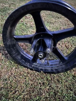 Llanta delantera Aerox