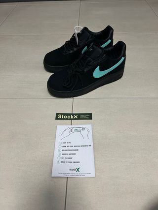 Nike Air Force 1 x Tiffany & Co. Negro
