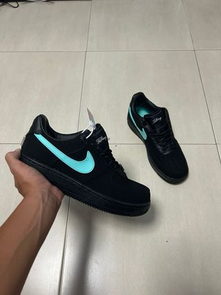 Nike Air Force 1 x Tiffany & Co. Negro