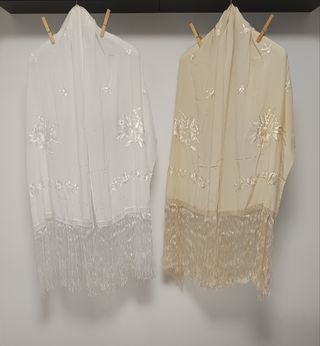 Mantón Seda Blanco con Bordados y Flec