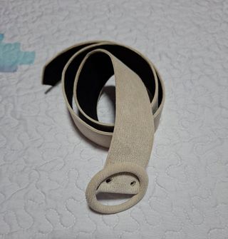 Cinturón beige mujer