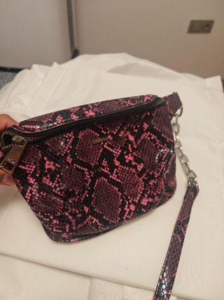 Riñonera estampado serpiente