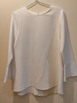 Camisa blanca manga acampanada