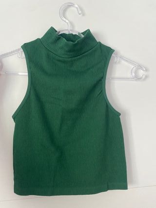 Top verde de canalé