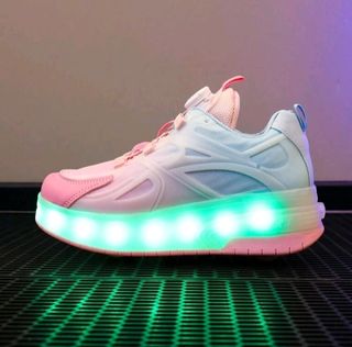 Scarpe con rotelle luminose   N' 36